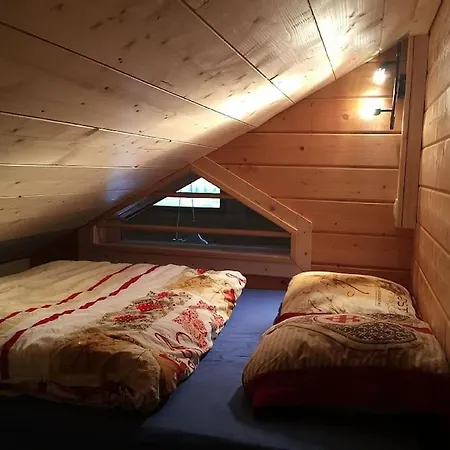 Le Coin De Paradis Nathalie Mn La Rouge * La Bresse