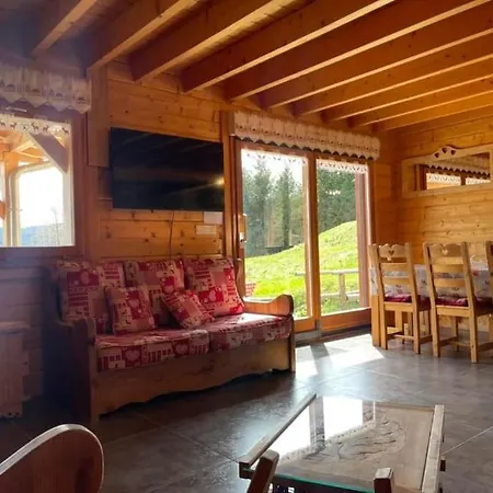 Le Coin De Paradis Nathalie Mn La Rouge